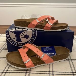 birkenstock patent coral peach